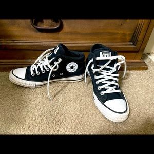 Black Mid-Top Converse
